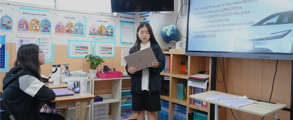 Students presenting in English