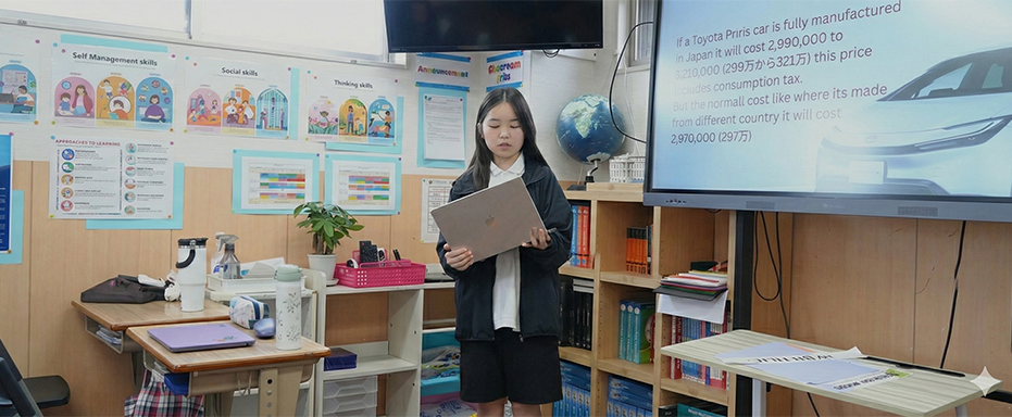 Students presenting in English